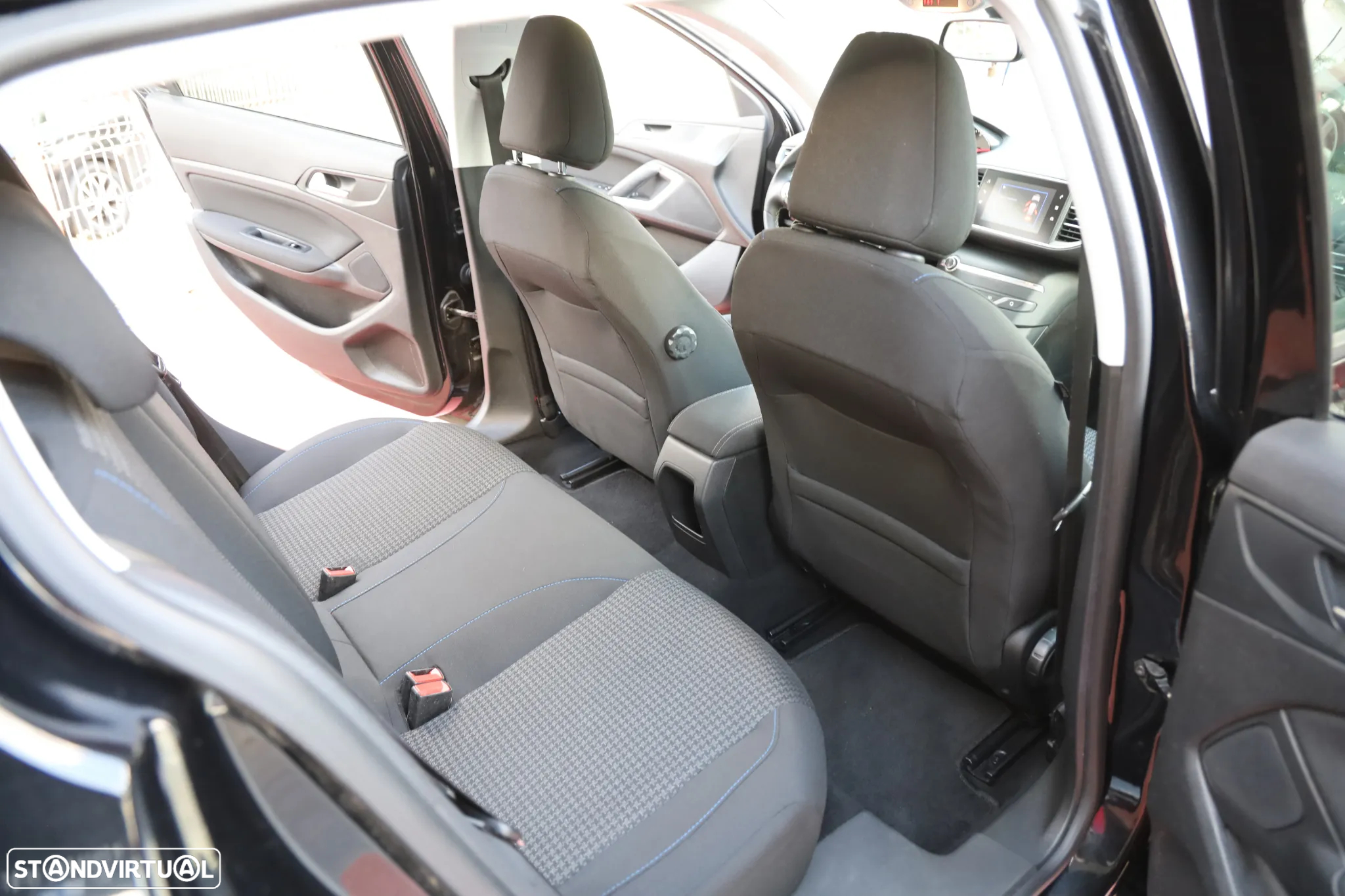Peugeot 308 1.5 BlueHDi Style J17 - 12