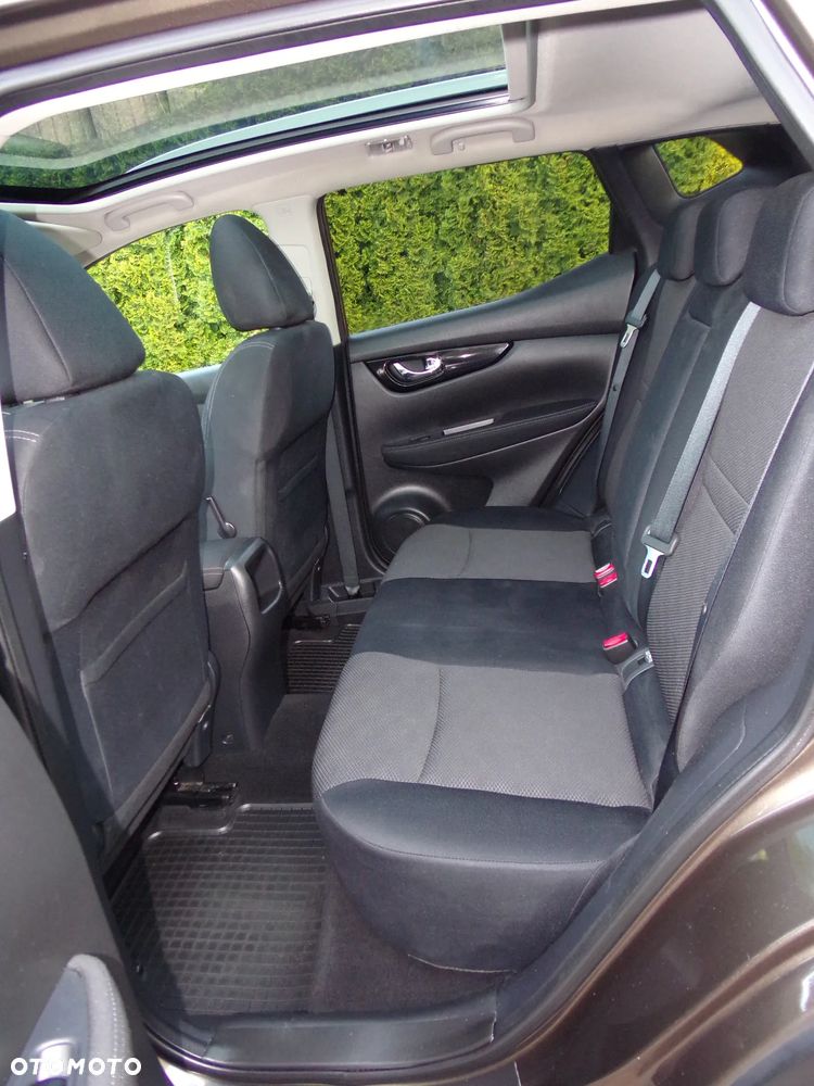 Nissan Qashqai 1.6 DIG-T N-Connecta - 18