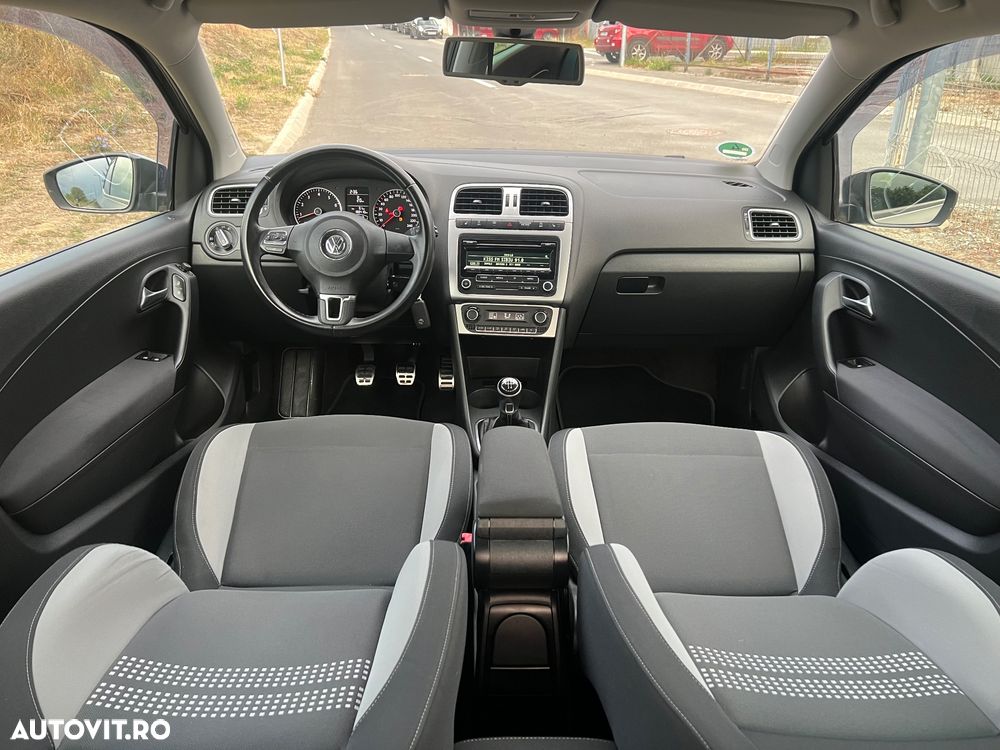 VOLKSWAGEN Polo 2013 — imagine 7
