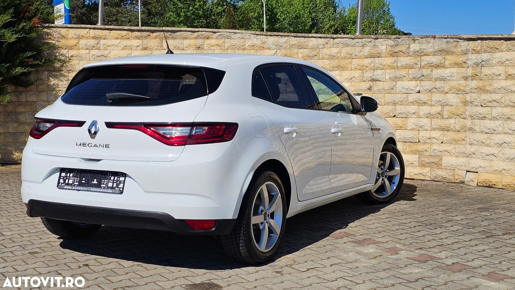 Renault Megane ENERGY TCe 130 BUSINESS - 2