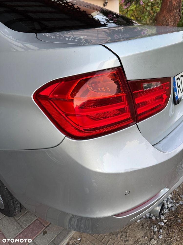BMW Seria 3 318d - 11
