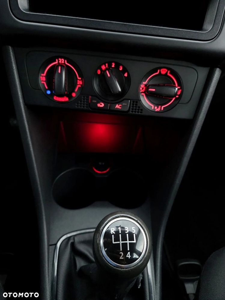 Volkswagen Polo - 26