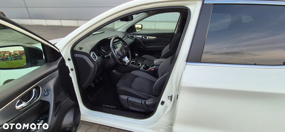 Nissan Qashqai 1.3 DIG-T Acenta - 17