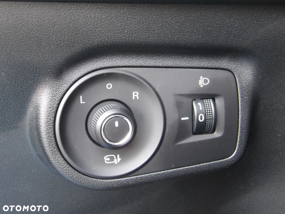 MG ZS 1.5 HEV+ Exclusive - 18