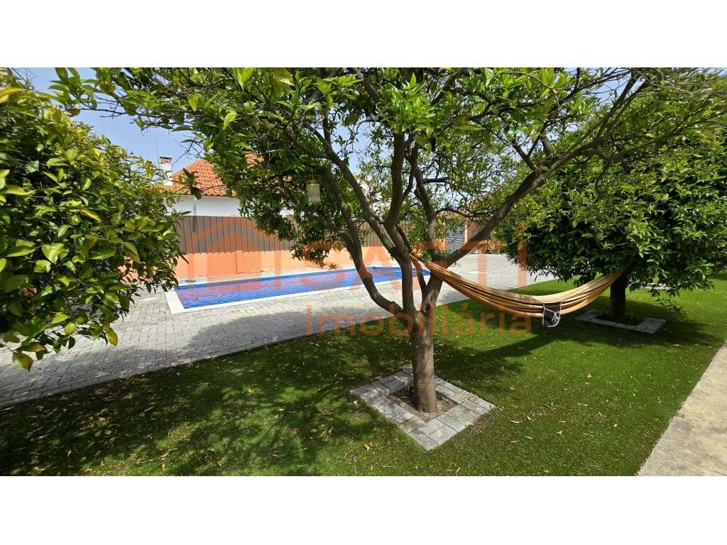 Moradia Isolada T4+1 com Piscina - Quinta Do Conde - Sesimbra - Grande imagem: 4/60