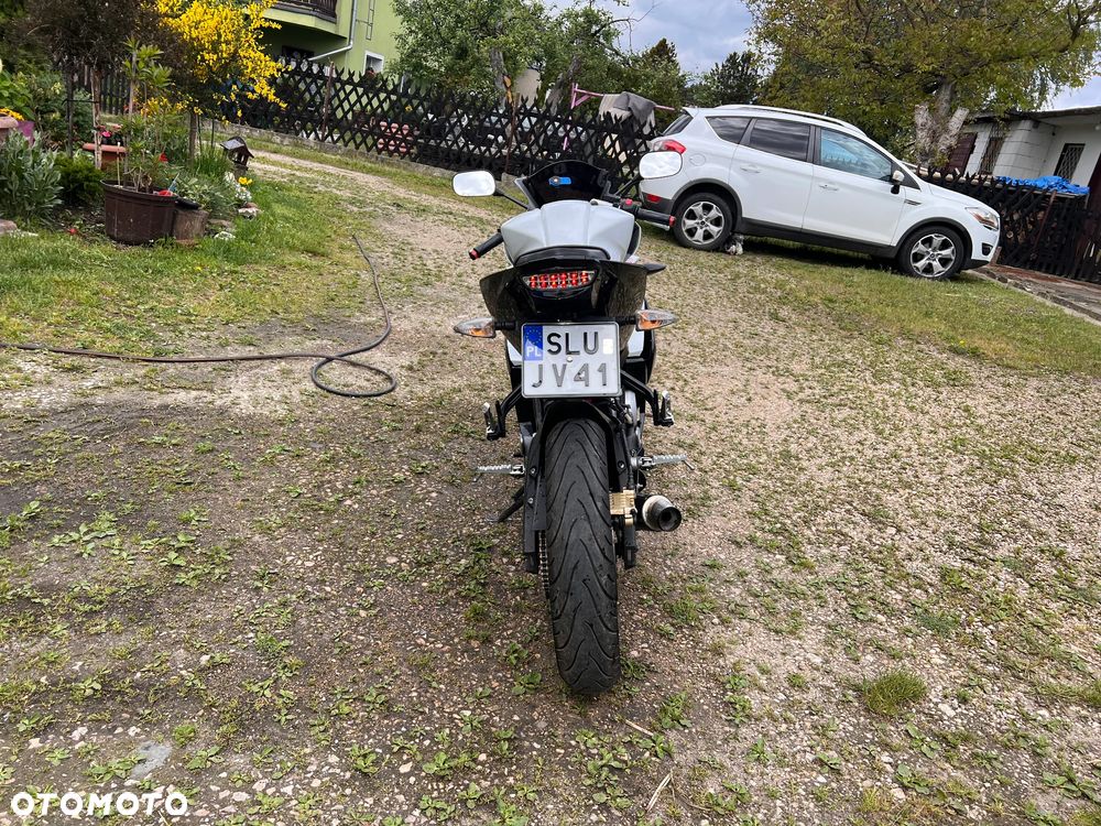 Yamaha YZF - 5