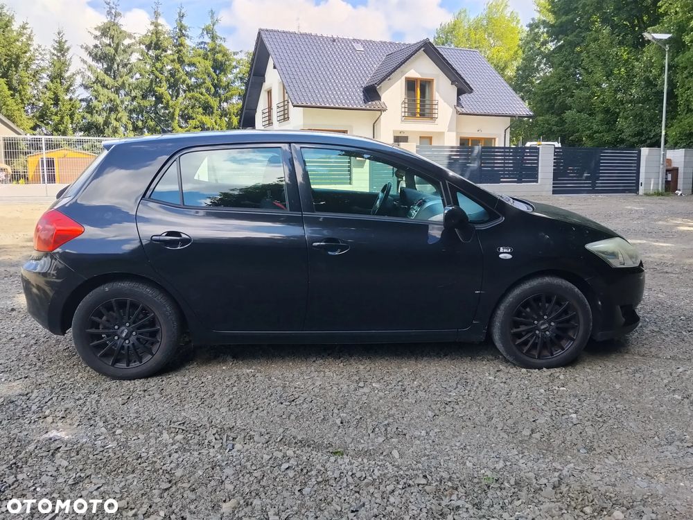 Toyota Auris - 3