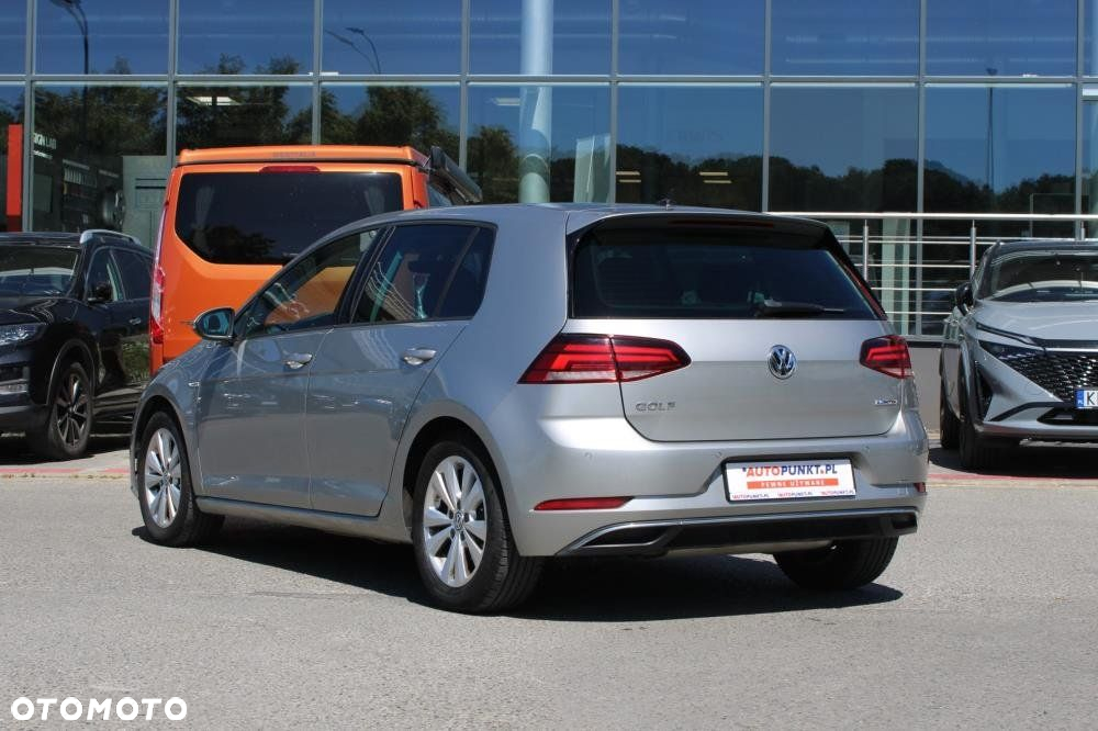 Volkswagen Golf - 7