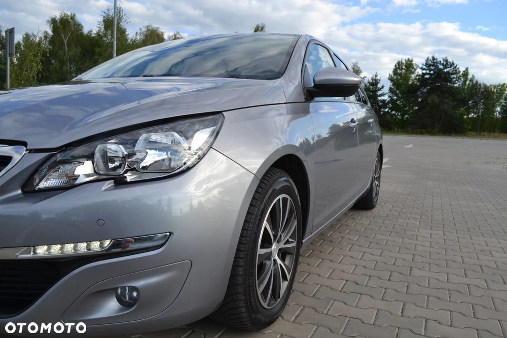 Peugeot 308 - 23