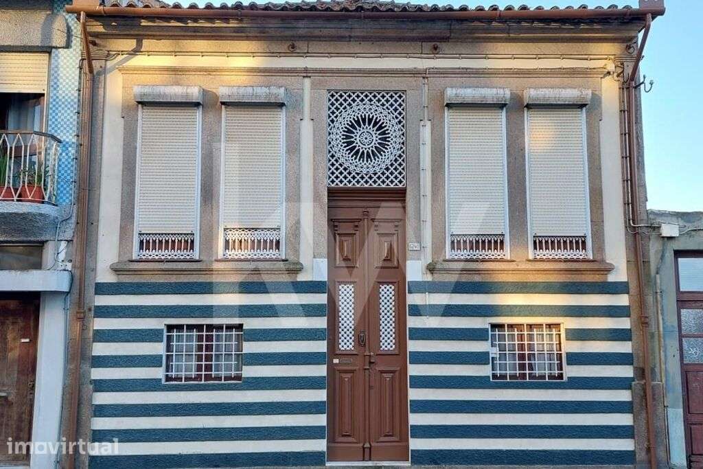 Prédio para remodelação | S. Mamede de Infesta - Grande imagem: 3/21