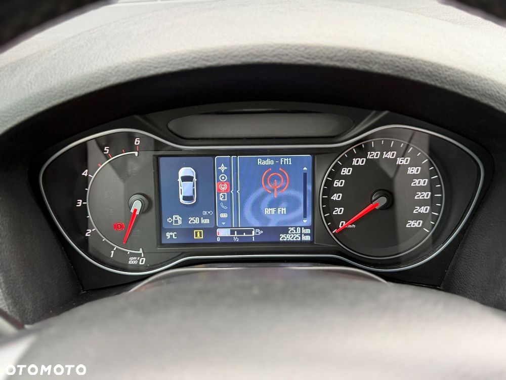 Ford S-Max 2.0 TDCi DPF Titanium X - 24