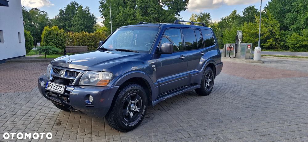Mitsubishi Pajero - 1