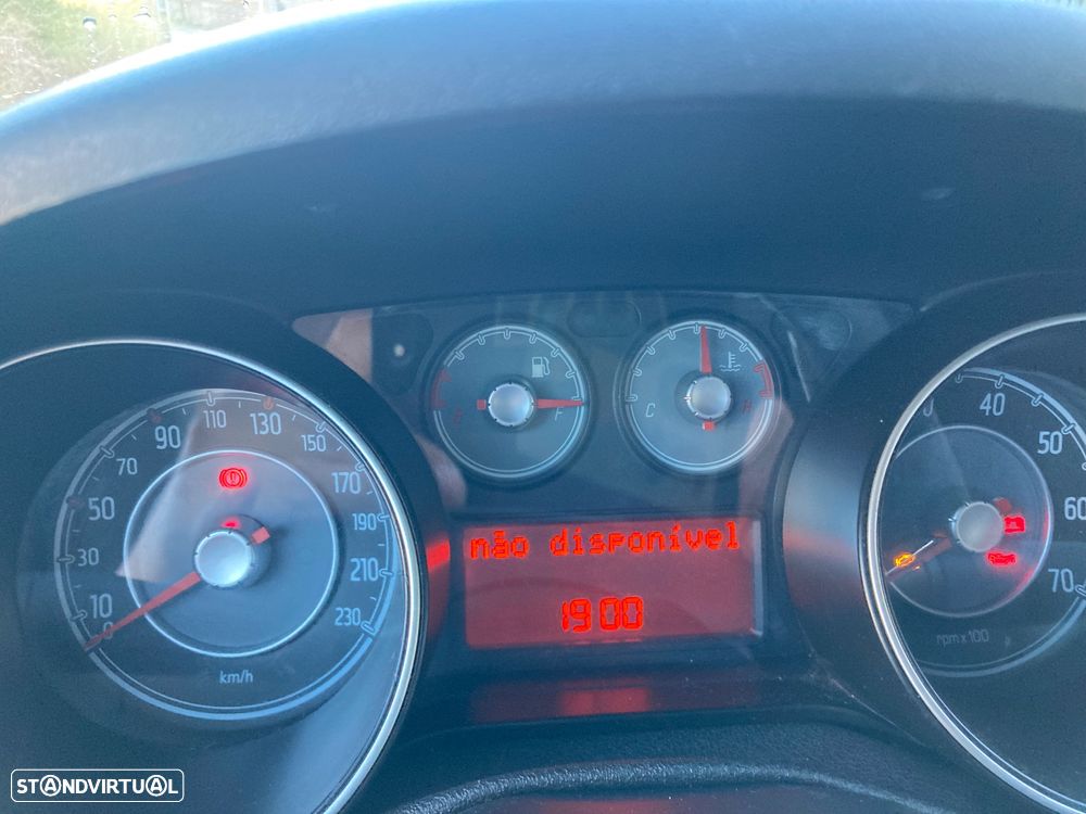 Fiat Punto 1.3 M-Jet Easy S&S - 10