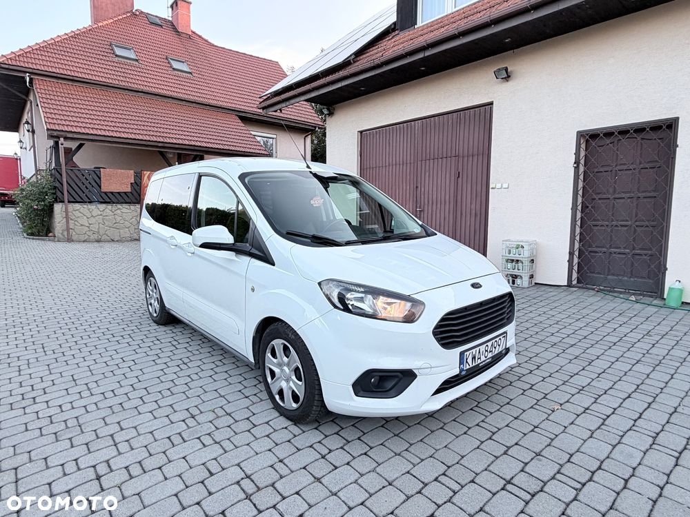Ford Tourneo Courier 1.5 TDCi Trend - 4