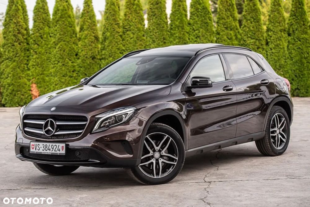 Mercedes-Benz GLA 250 4Matic 7G-DCT AMG Line - 6