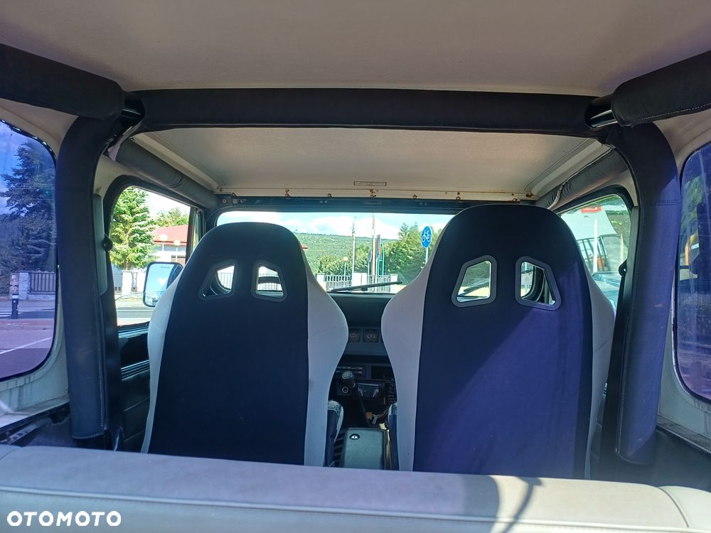 Jeep Wrangler - 19