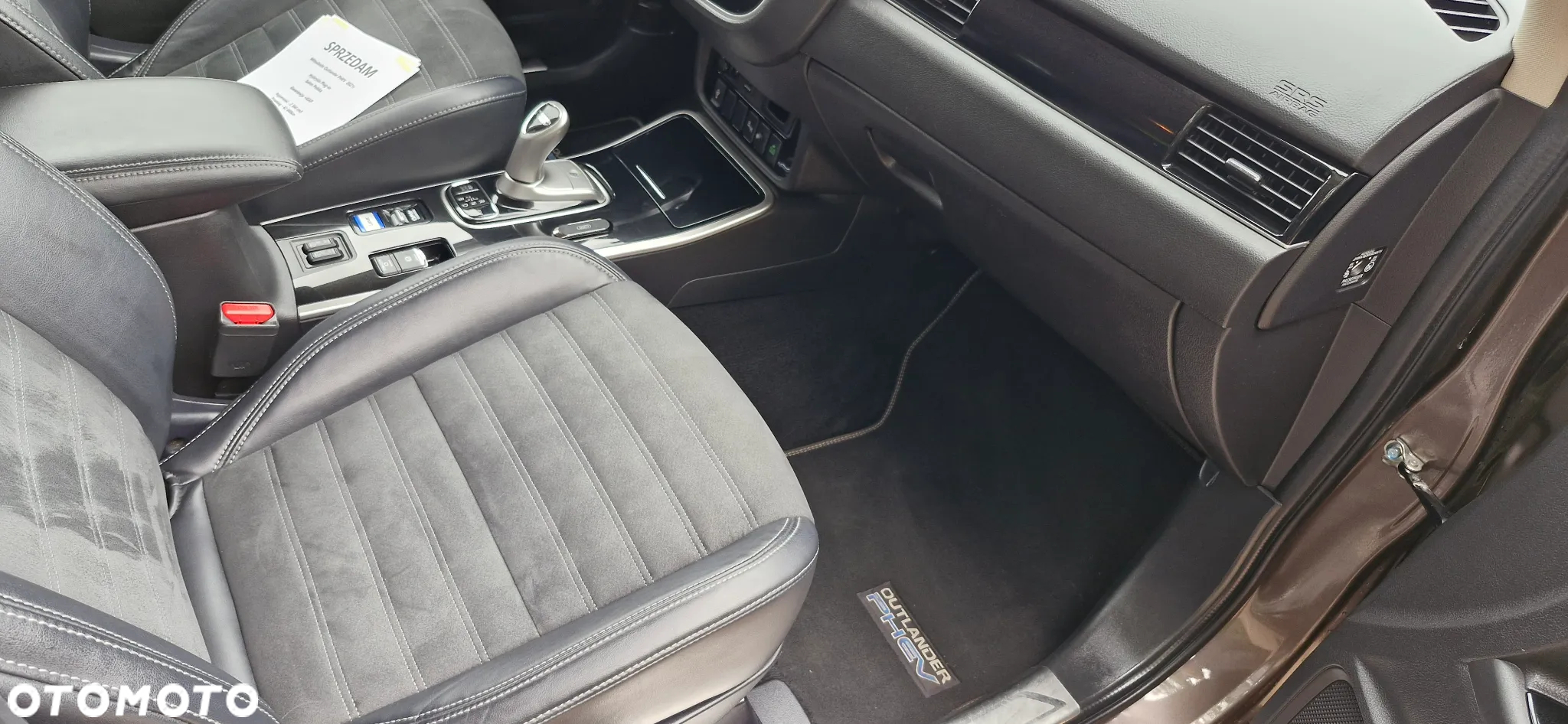Mitsubishi Outlander PHEV Instyle - 20