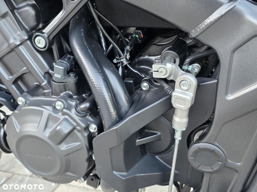 Honda CB - 33
