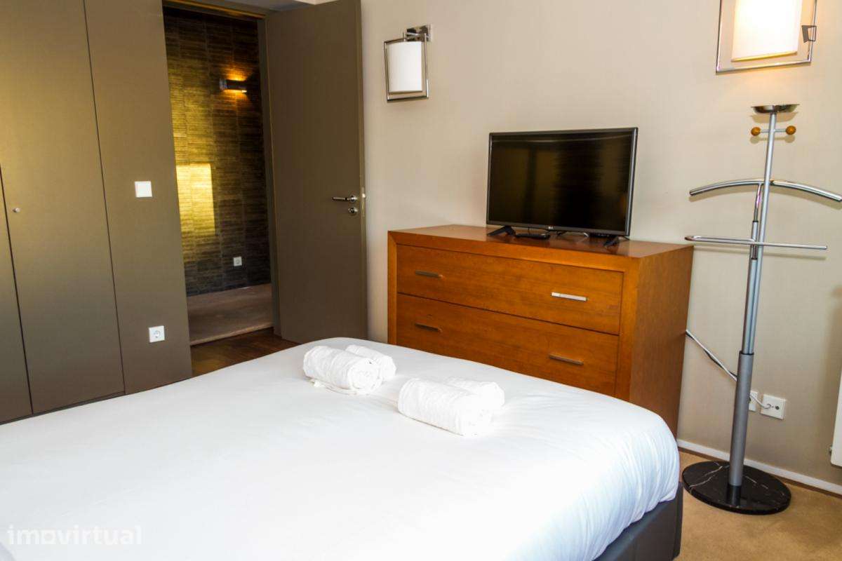Apartamento com 3 quartos - localizado em Porto - Grande imagem: 4/33