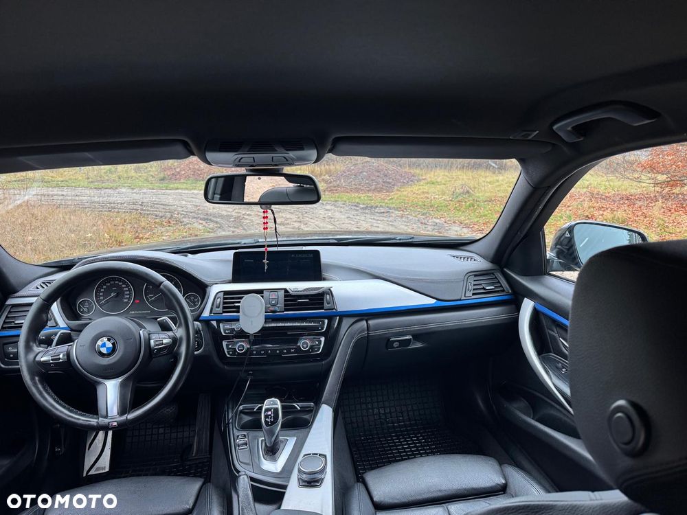 BMW Seria 3 320d M Sport - 16