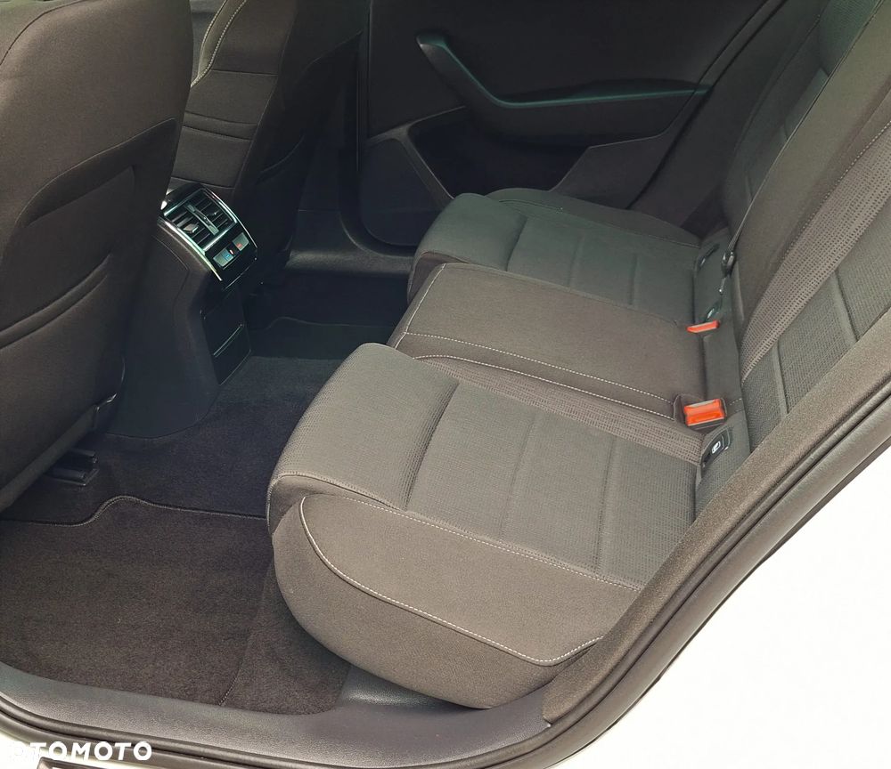 Skoda Superb 2.0 TDI Premium Edition - 21