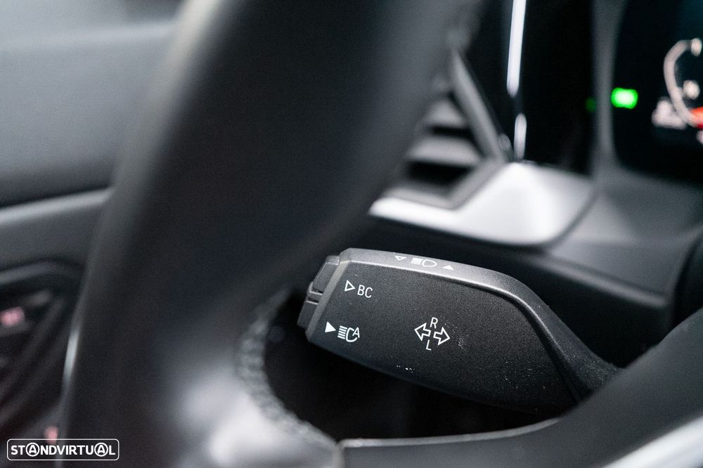 BMW 320 d Pack M Auto - 38