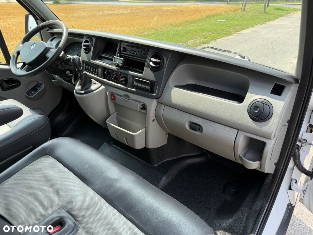 Renault Master * 2.5 / 120KM * L1H1 * Furgon / Blaszak * - 35