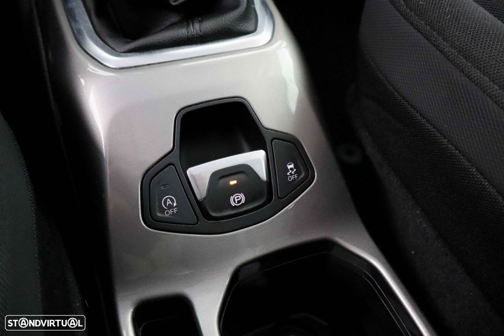 Jeep Renegade 1.0 T Limited - 33