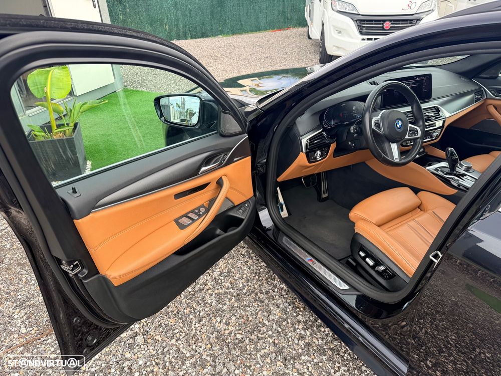 BMW 530 e Pack Desportivo M - 3