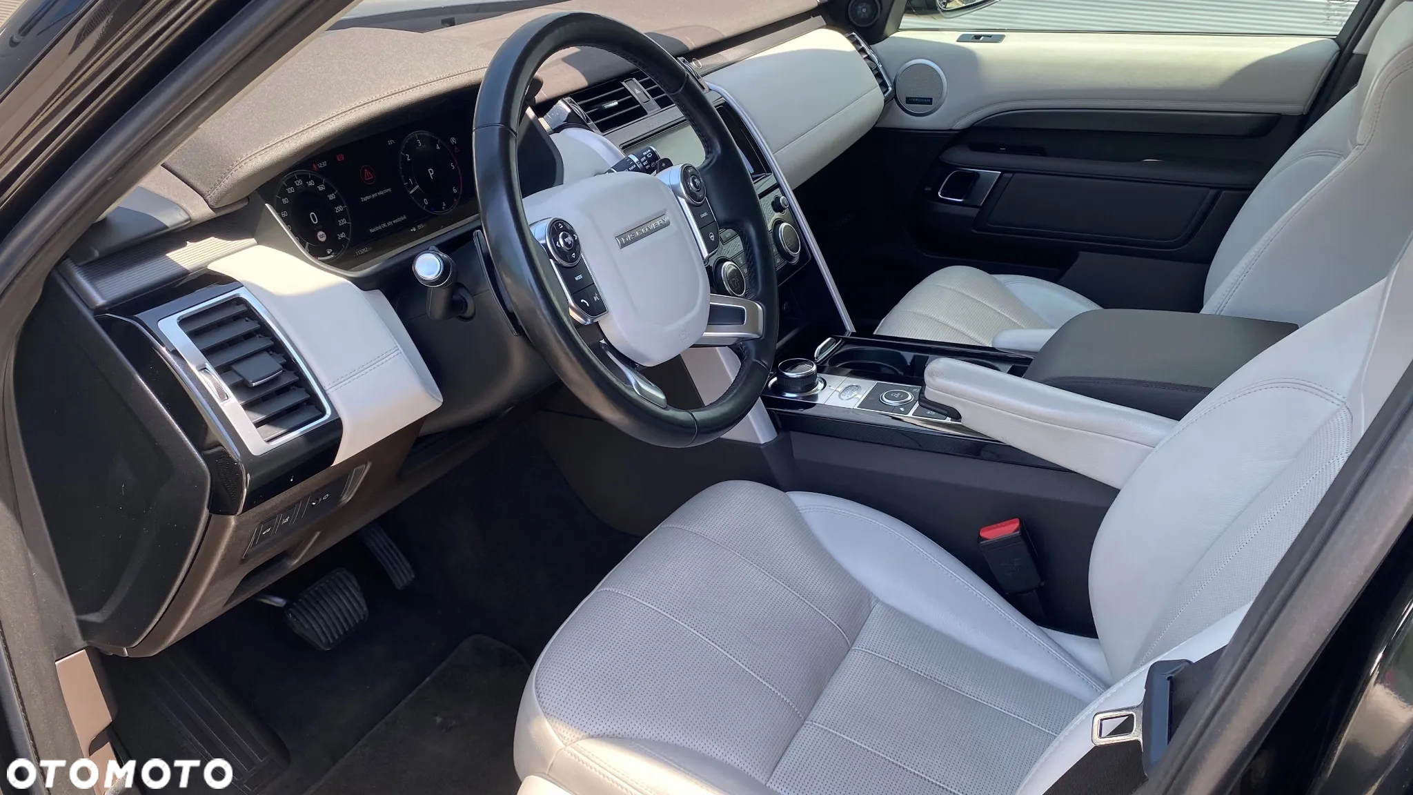 Land Rover Discovery V 3.0 TD6 HSE - 6