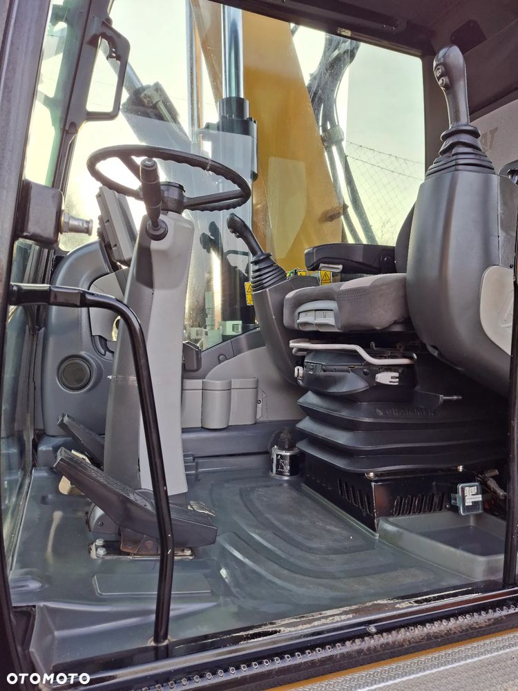 Caterpillar CAT M 313 D - 32