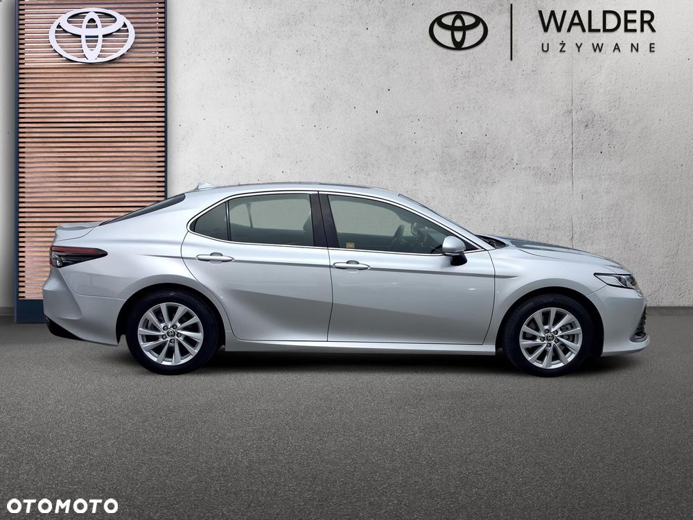 Toyota Camry 2.5 Hybrid Comfort CVT - 6