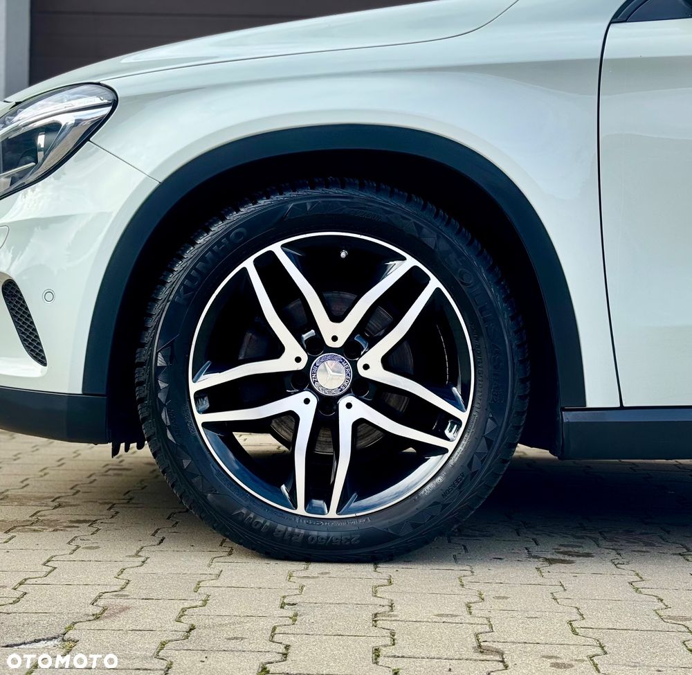 Mercedes-Benz GLA 200 7G-DCT Urban - 6