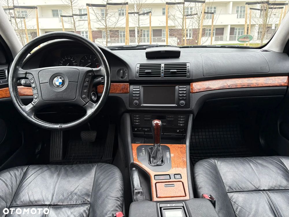 BMW Seria 5 - 13