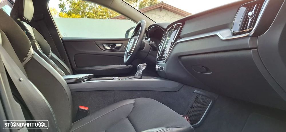 Volvo V60 2.0 D3 Momentum Plus Geartronic - 12