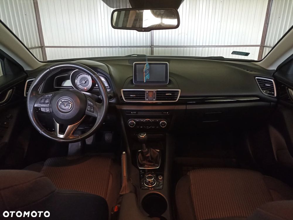 Mazda 3 - 8