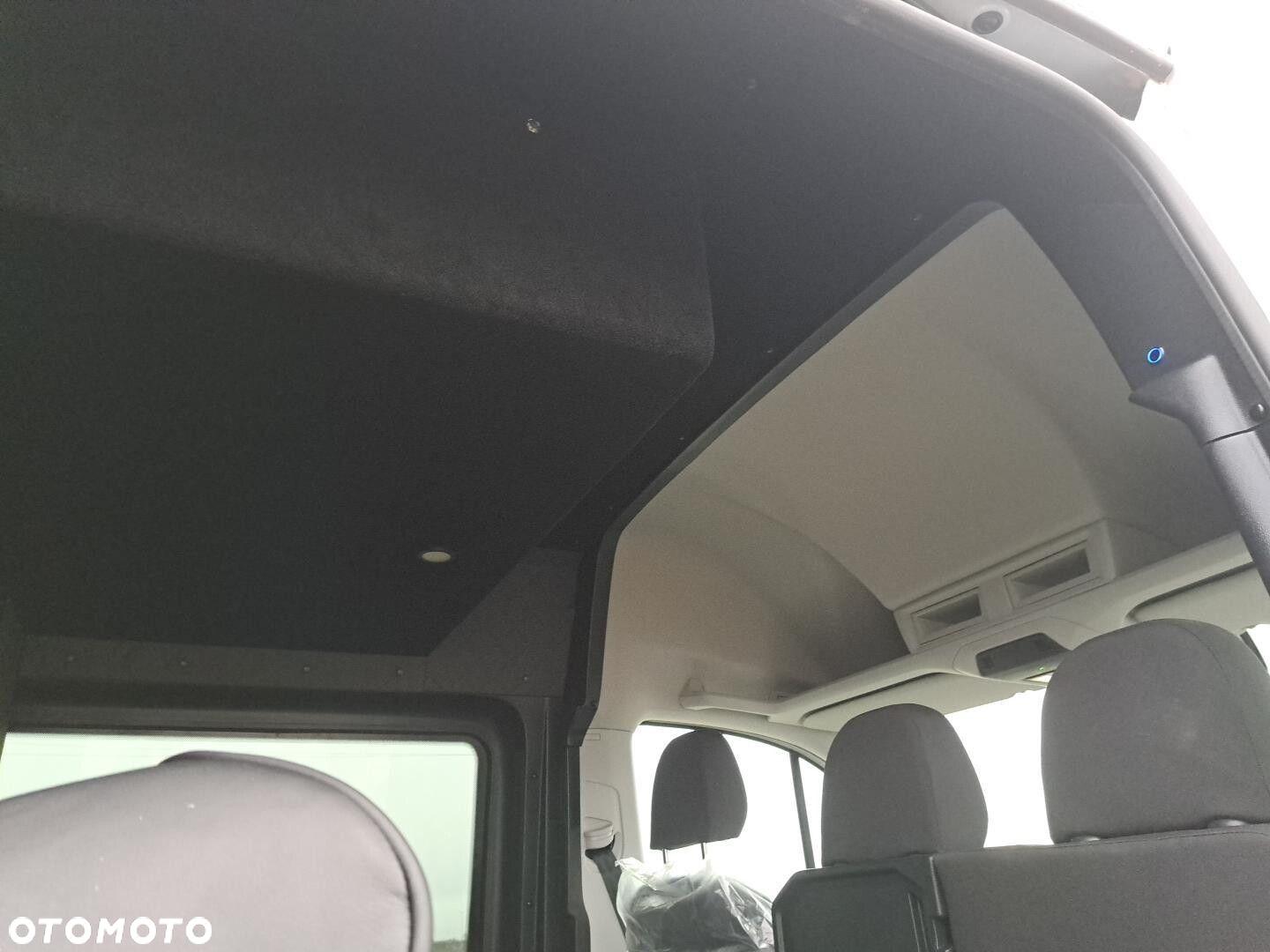 Volkswagen Crafter 35 Furgon, 2,0 TDI SCR 177KM,  6-bieg man., r.o: 4490 mm - 15