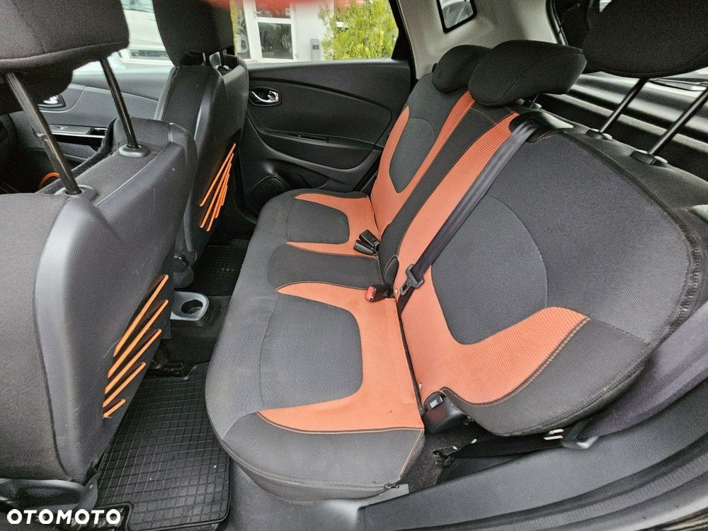 Renault Captur 0.9 Energy TCe Helly Hansen - 28