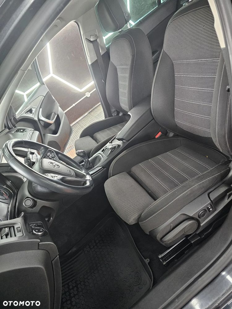Opel Insignia - 15