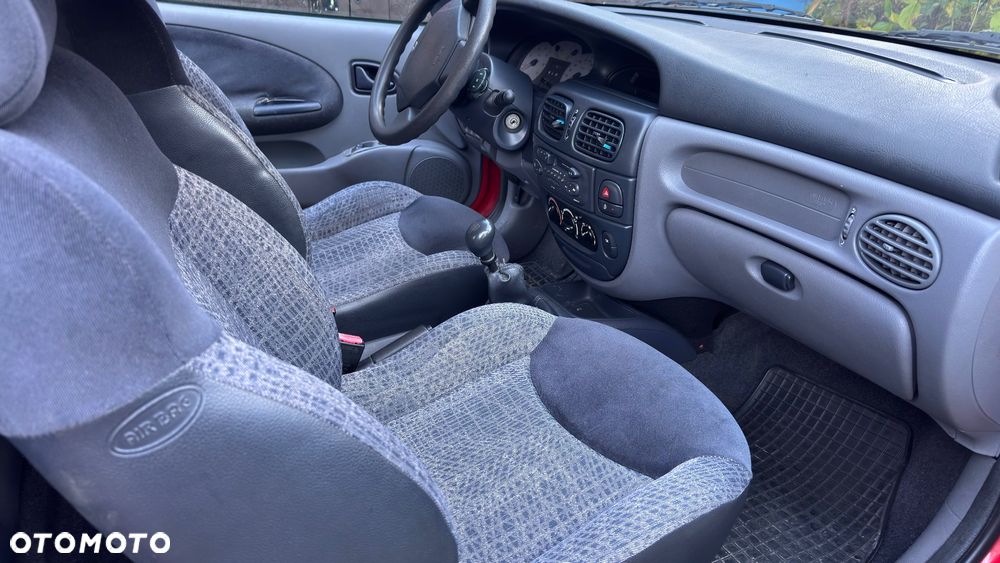 Renault Megane 1.6 16V Sport - 5