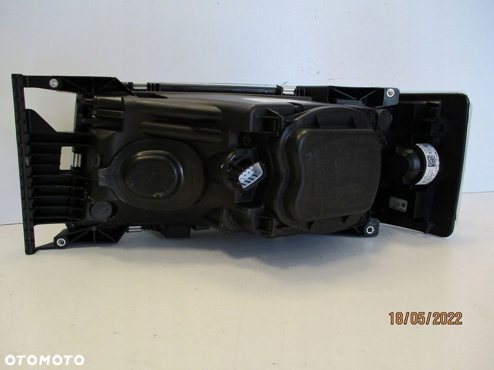 LAMPA PRAWA SCANIA 2416149 NOWA - 10