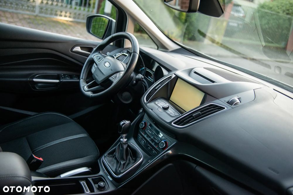 Ford C-MAX Diesel Titanium - 28