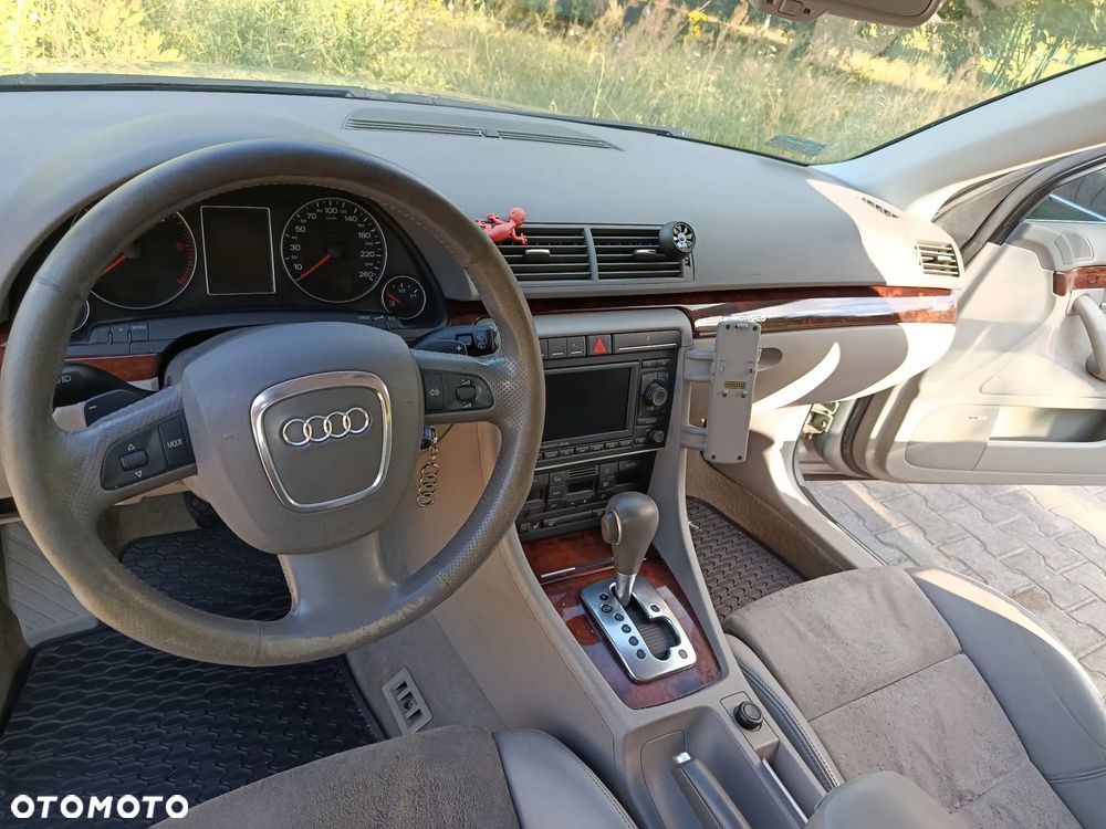 Audi A4 Avant - 8