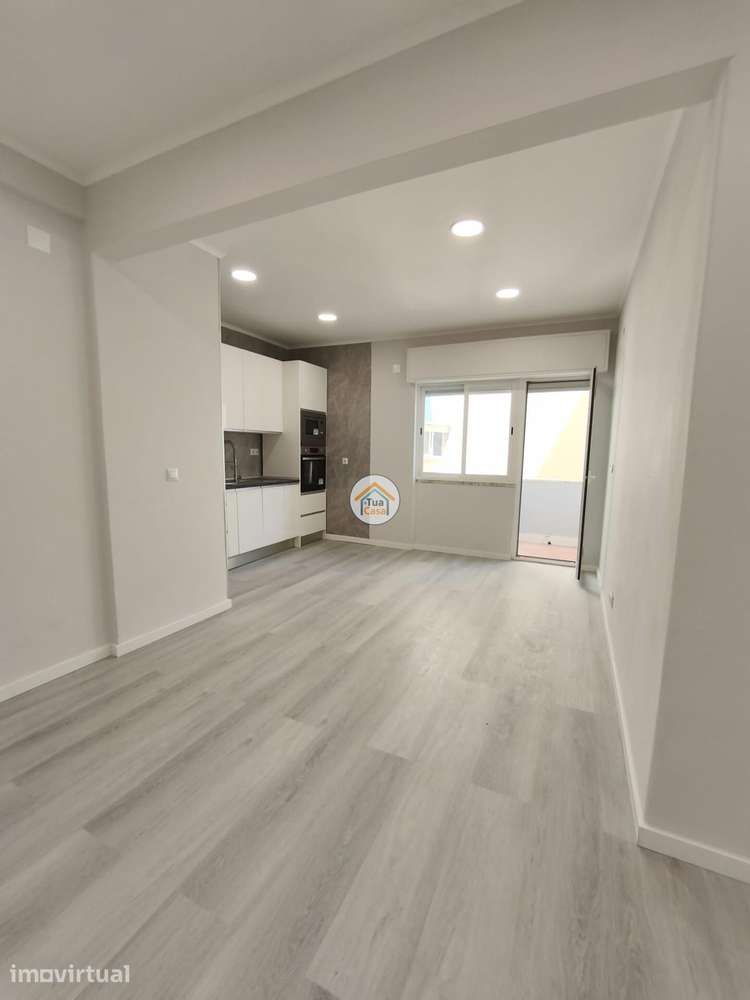 Apartamento T1 na Amadora - Grande imagem: 3/17