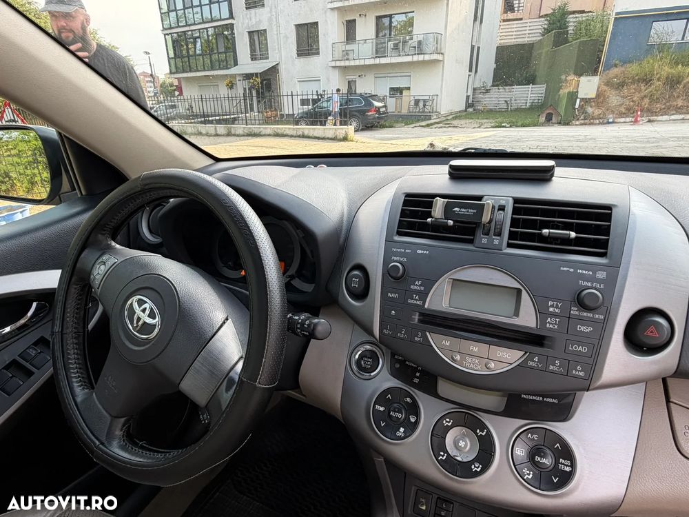 Toyota RAV4 2.0 Aut Executive - 18