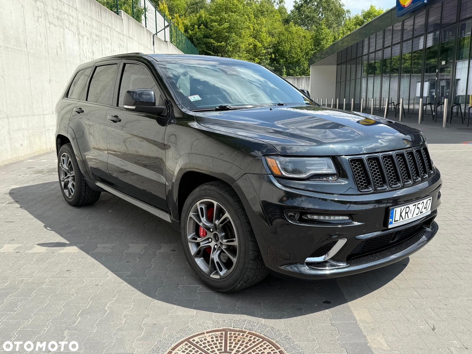 Jeep Grand Cherokee - 14