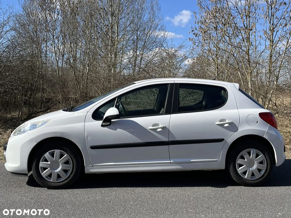 Peugeot 207 1.4 - 6