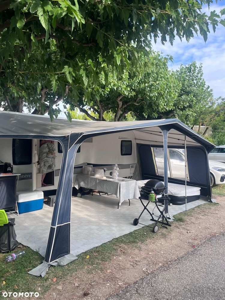 Hobby 560 DE LUXE - 1