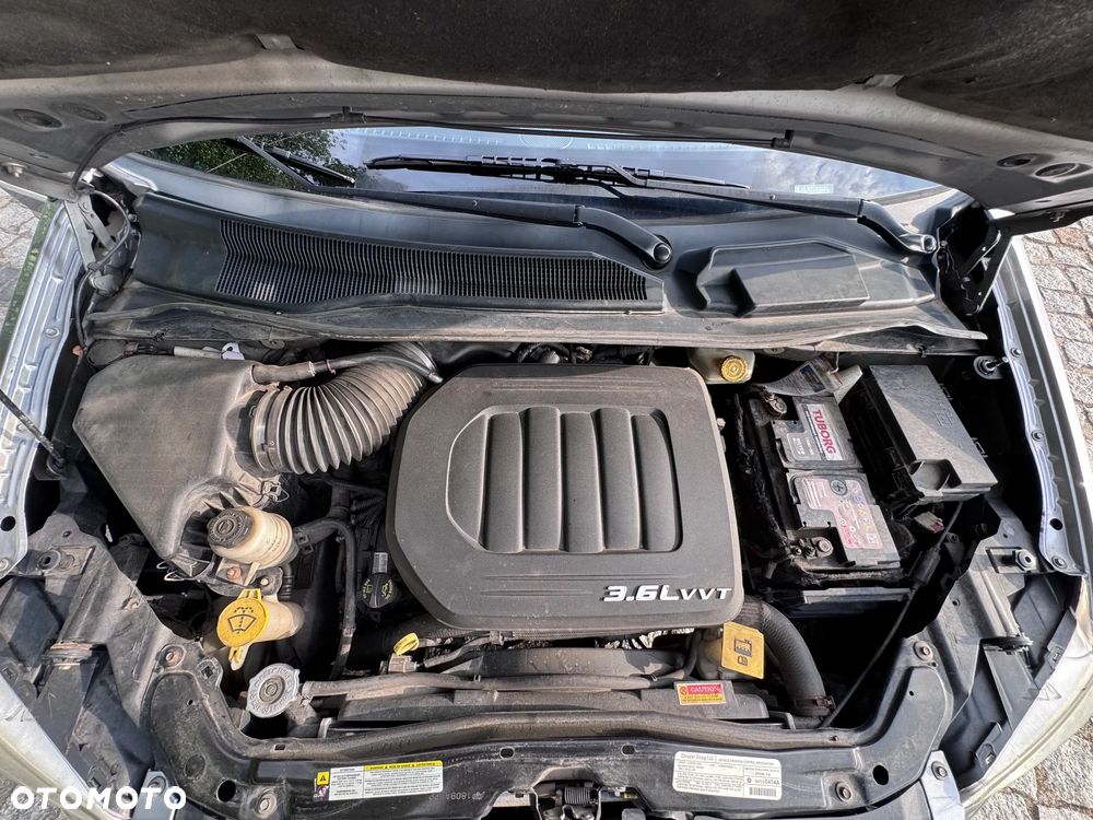 Chrysler Town & Country 3.6 Touring - 16