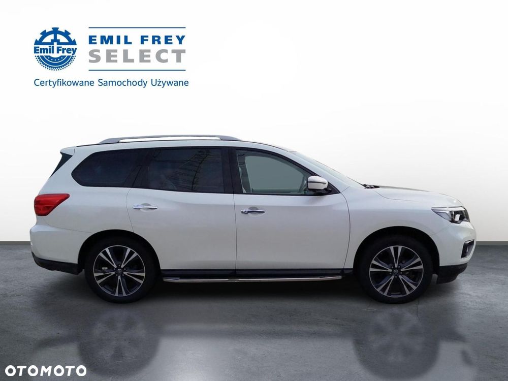 Nissan Pathfinder - 6
